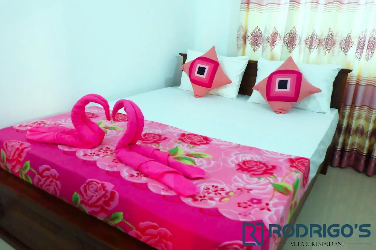 Rodrigo'S Villa & Restaurant Negombo Gasthof